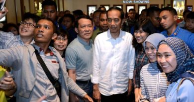 Reaksi Pemain, Setelah Jokowi Menyempatkan Diri Menonton Film Dilan 1990