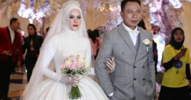 Resepsi Mewah Pernikahan Vicky Prasetyo-Angel Lelga Bertarif Rp 4 M