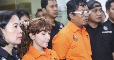 8 Lawyer Roro Fitria Mengundurkan Diri Ada Apa?