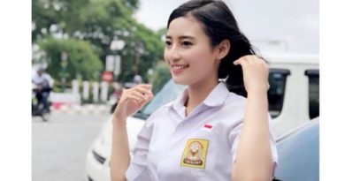 Adelia Nirwana Pemain ILM Berpakaian Seragam SMP, Ternyata Ini Profesi Sebenarnya