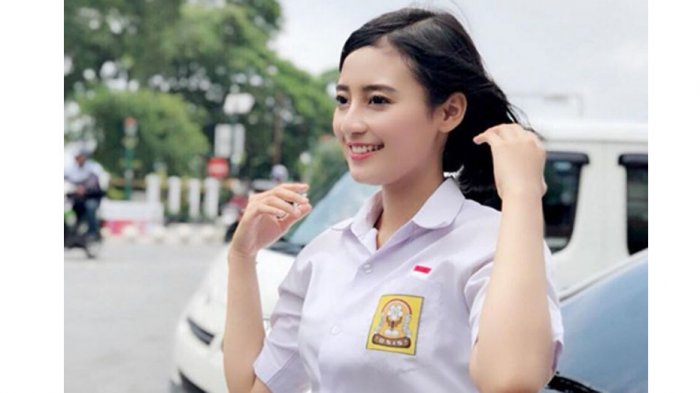 Adelia Nirwana Pemain ILM Berpakaian Seragam SMP, Ternyata Ini Profesi Sebenarnya