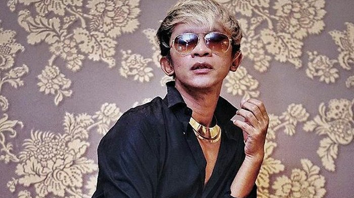 Terbiasa Pakai High Heels, Kini Aming Unggah Foto Machonya