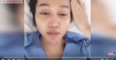 Trending 1 di Youtube Video Lucinta Luna Vs Melly Bradley