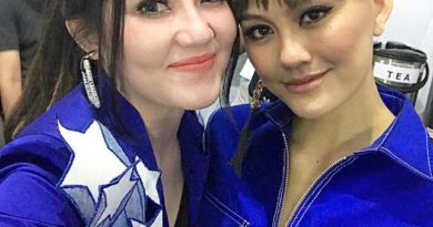7 Poto Via Vallen Bareng Artis Lain Langsung Viral