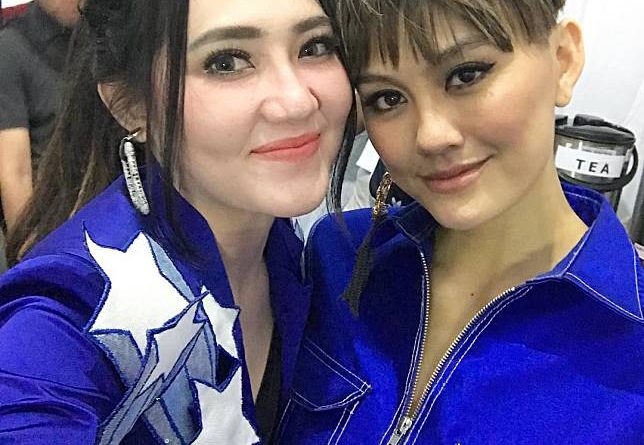 7 Poto Via Vallen Bareng Artis Lain Langsung Viral