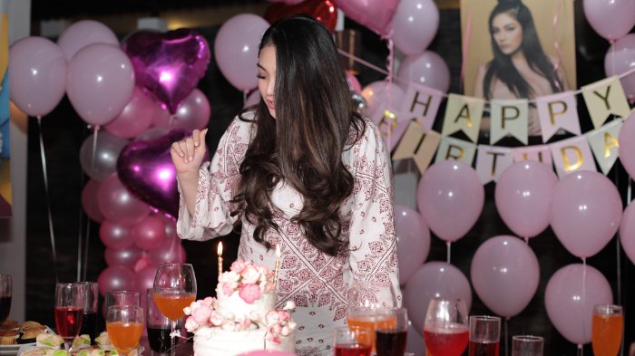 Bahagia Tiada Akhir Celine Evangelista Dapat Berlian Hitam dari Stefan