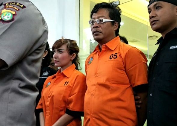 Hotman Paris Tanyakan Keaslian Berlian Roro Fitria