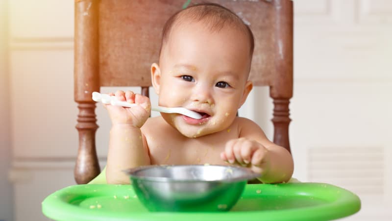 Mana Lebih Sehat, Bayam Hijau Atau Bayam Merah untuk Bayi