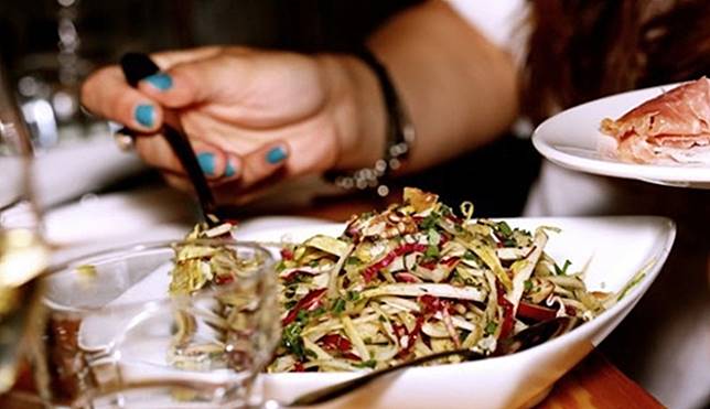 5 Kesalahan Ketika Sahur yang Membuat Badan Lemas Seharian
