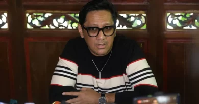 Andre Taulany Kesal, Erin Bawa Anaknya saat Sidang Cerai