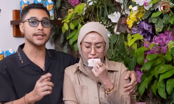 Reza Gladys akui ibunya alami gangguan jiwa setelah setelah berjuang keras mencari nafkah