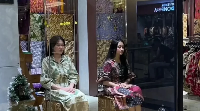 Viral menemukan Toko menggunakan patung Asli