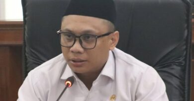 Wahyudin Moridu Dipecat dari Jabatan Bupati Boalemo
