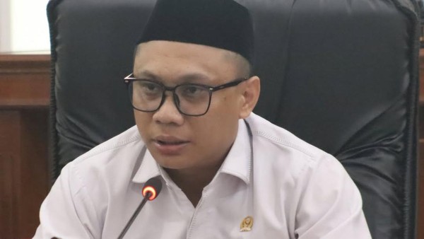 Wahyudin Moridu Dipecat dari Jabatan Bupati Boalemo