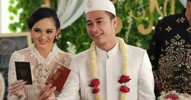 Eza Gionino Memohon untuk Batalkan Gugatan Cerainya