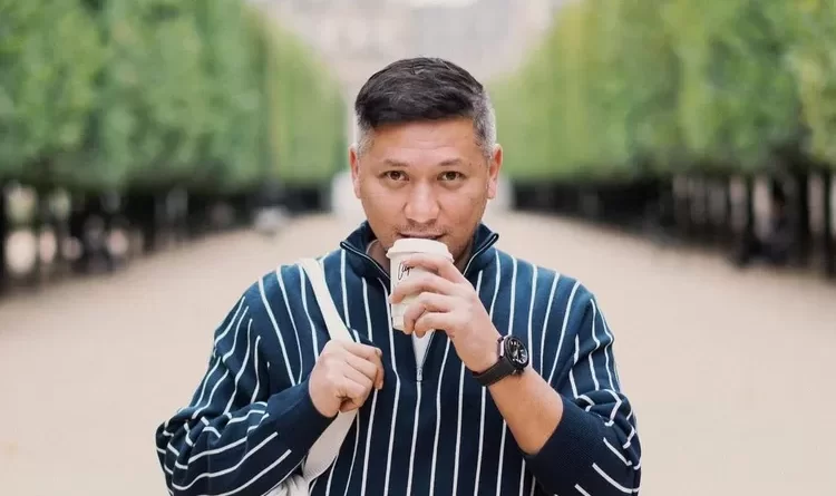 Inilah Sosok Wanita yang Lagi Dekat dengan Gading Marten