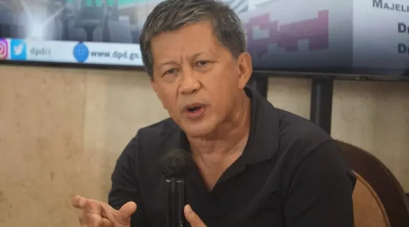Rocky Gerung Kritik MBG: Makan Gratis Beracun