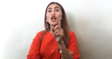 Penyanyi Ayu Ting Ting Ngamuk Dikatain ATM Keluarga oleh Netizen