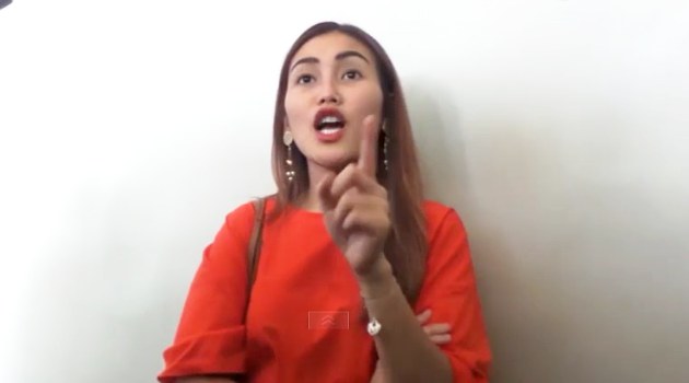 Penyanyi Ayu Ting Ting Ngamuk Dikatain ATM Keluarga oleh Netizen