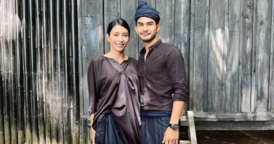 Ramai Artis Tyas Mirasih Bermain Padel saat Menjalani Umrah