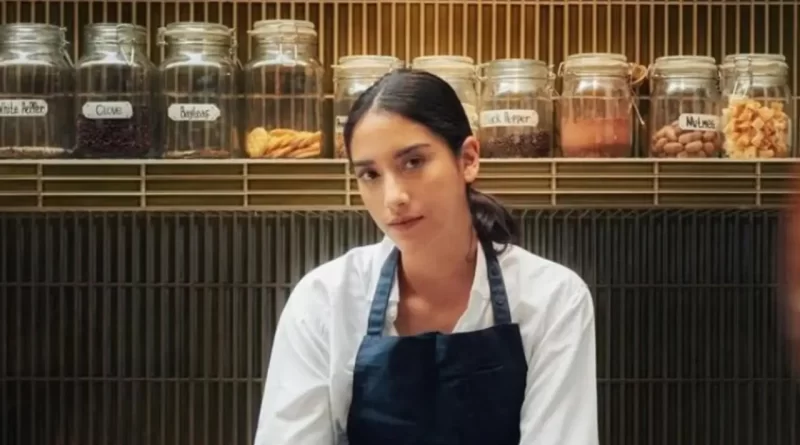 Wanita Cantik Sasha Sabrina Berselingkuh dengan Selebritas Hamish Daud