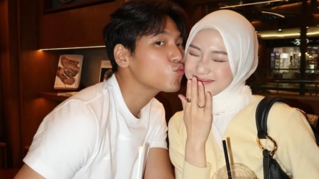 Julia Prastini dan Na Daehoon Resmi Bercerai dan Hak Asuh Anaknya Jatuh ke?