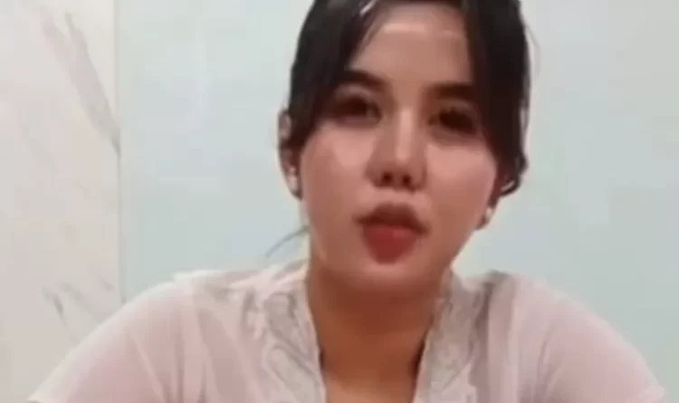 Ternyata Kasus Pramugari Gadungan yang Viral Itu Pernah Korban Penipuan Uang