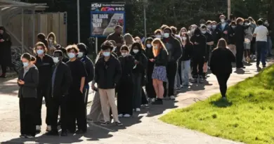 Kasus Meningitis Naik di Negara Inggris, University of Kent Ratusan Siswa Antre Vaksin Meningitis B