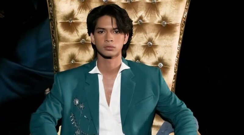 Fakta Menarik Arya Mohan, Aktor Tampan yang Namanya Meningkat Berkat Asmara Gen Z Fakta Menarik Arya Mohan, Aktor Tampan yang Namanya Meningkat Berkat Asmara Gen Z