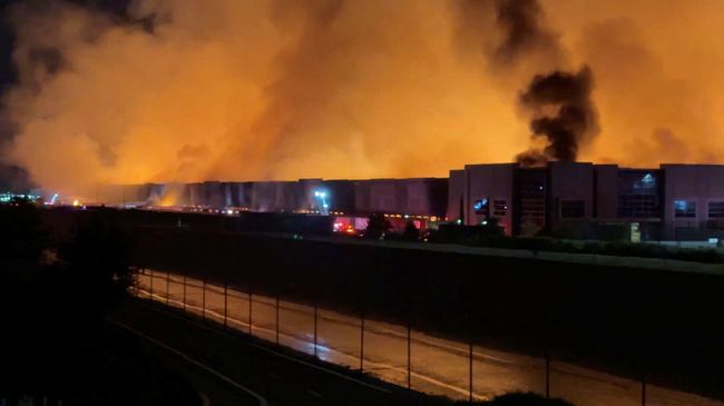 Geram Karena Gaji Tak Naik-naik, Karyawan di AS Bakar Gudang Tisu Milik Kimberly-Clark Geram Karena Gaji Tak Naik-naik, Karyawan di AS Bakar Gudang Tisu Milik Kimberly-Clark