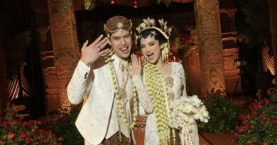 Syifa Hadju Pamer Foto Pernikahan ke Publik, El Rumi: Hello My Wife! Syifa Hadju Pamer Foto Pernikahan ke Publik, El Rumi: Hello My Wife!