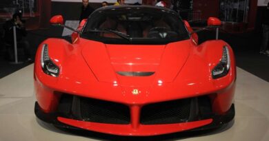 Viral Guru Honorer, Rizal Nurdimansyah Memiliki Mobil Ferrari Miliaran Rupiah Apakah Fakta? Viral Guru Honorer, Rizal Nurdimansyah Memiliki Mobil Ferrari Miliaran Rupiah Apakah Fakta?