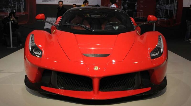 Viral Guru Honorer, Rizal Nurdimansyah Memiliki Mobil Ferrari Miliaran Rupiah Apakah Fakta? Viral Guru Honorer, Rizal Nurdimansyah Memiliki Mobil Ferrari Miliaran Rupiah Apakah Fakta?