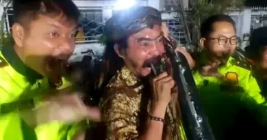 Viral Master Limbad Jengkel Langsung Gigit Knalpot Brong Saat Razia Polisi di Cianjur Jawa Barat