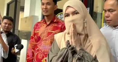 Terungkap Ayah Insanul Fahmi Jadi Saksi Sidang Cerai Wardatina